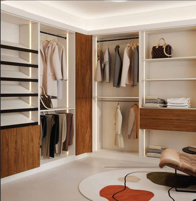 Closet Walnut